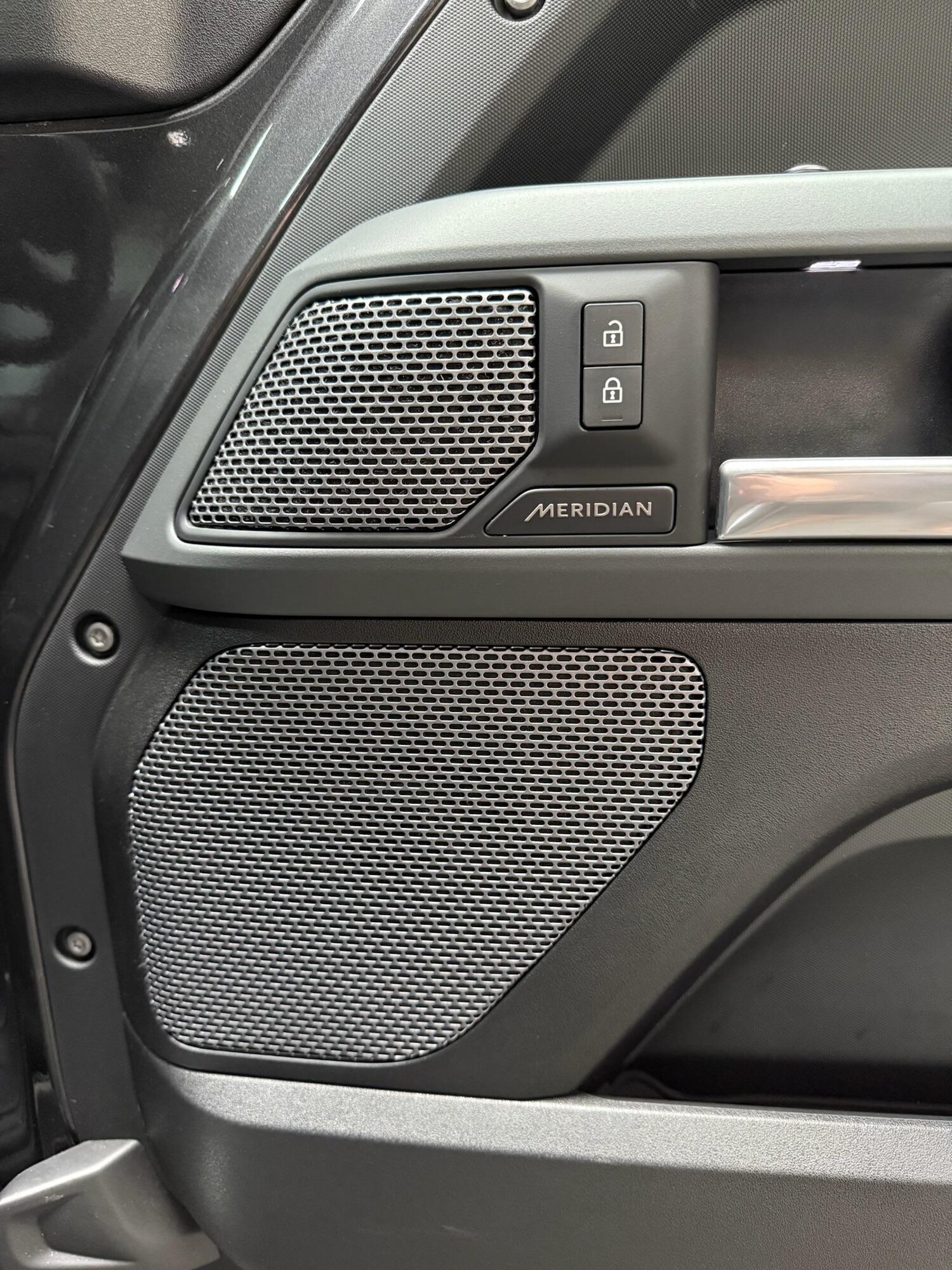 Used Land Rover Defender 110 for sale - 76727815: Photo 35