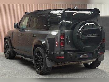 Used Land Rover Defender 110 2022 for sale - 76727815: Photo