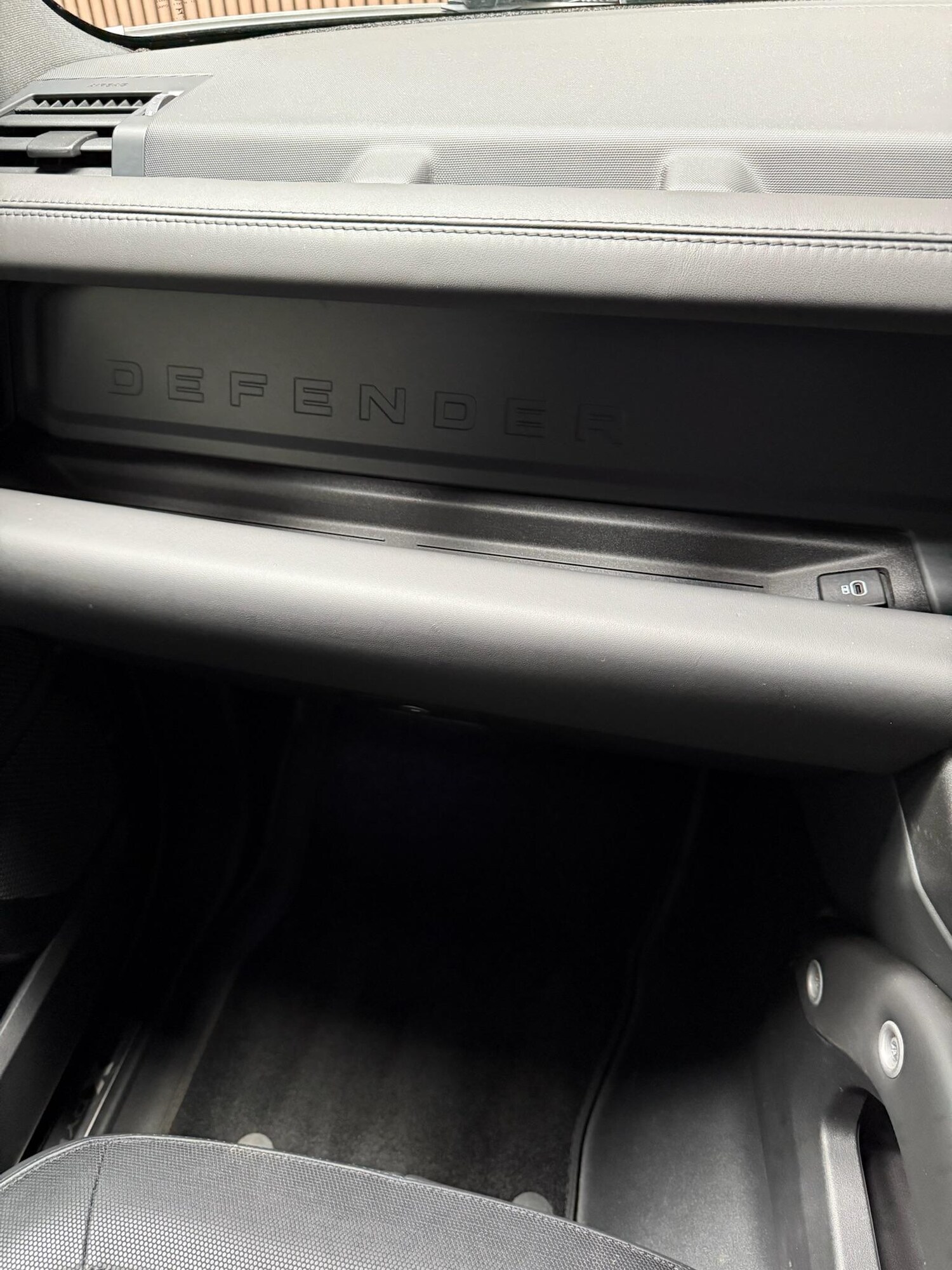 Used Land Rover Defender 110 for sale - 76727815: Photo 42