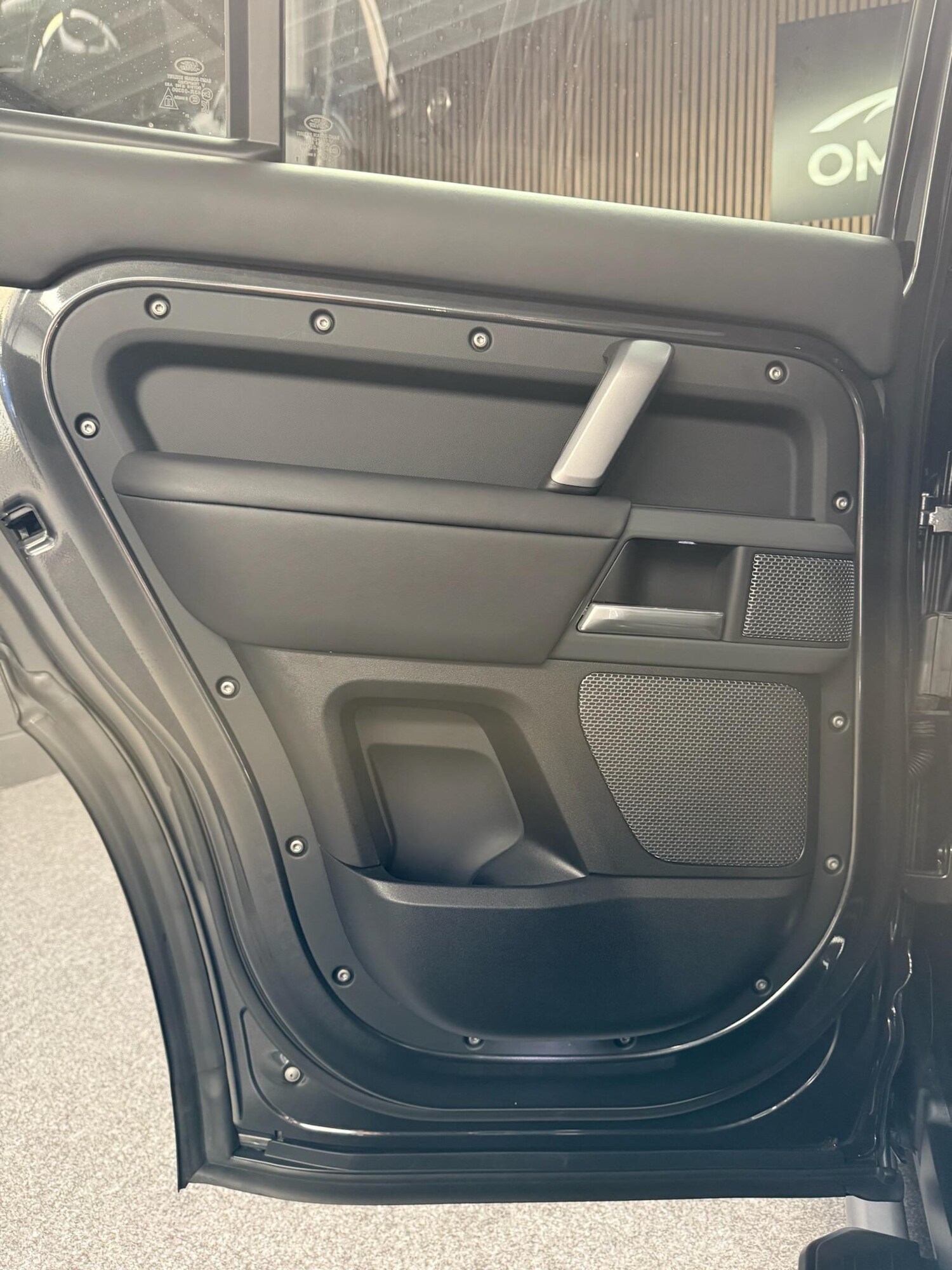 Used Land Rover Defender 110 for sale - 76727815: Photo 44