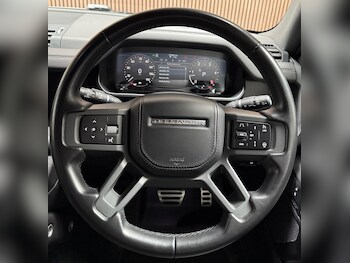 Used Land Rover Defender 110 2022 for sale - 76727815: Photo