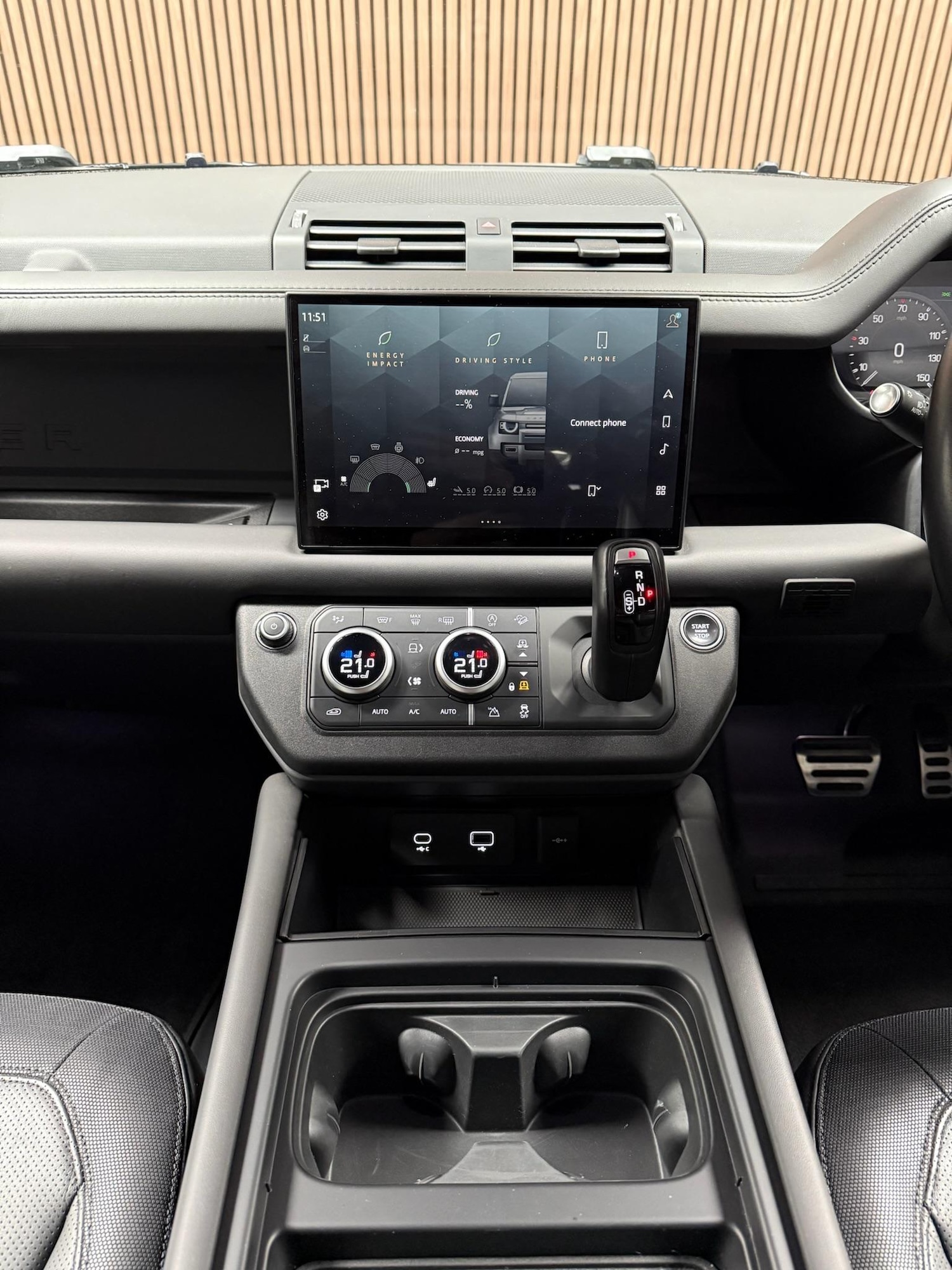 Used Land Rover Defender 110 for sale - 76727815: Photo 54