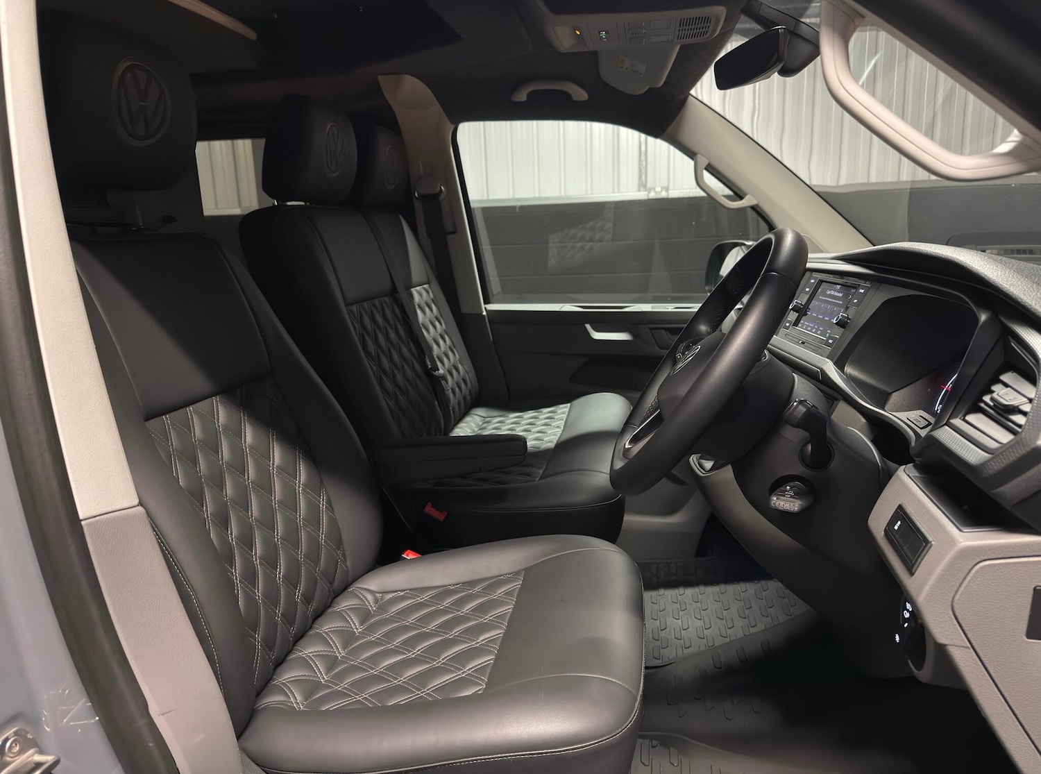 Used Volkswagen Transporter for sale - 76728904: Photo 3