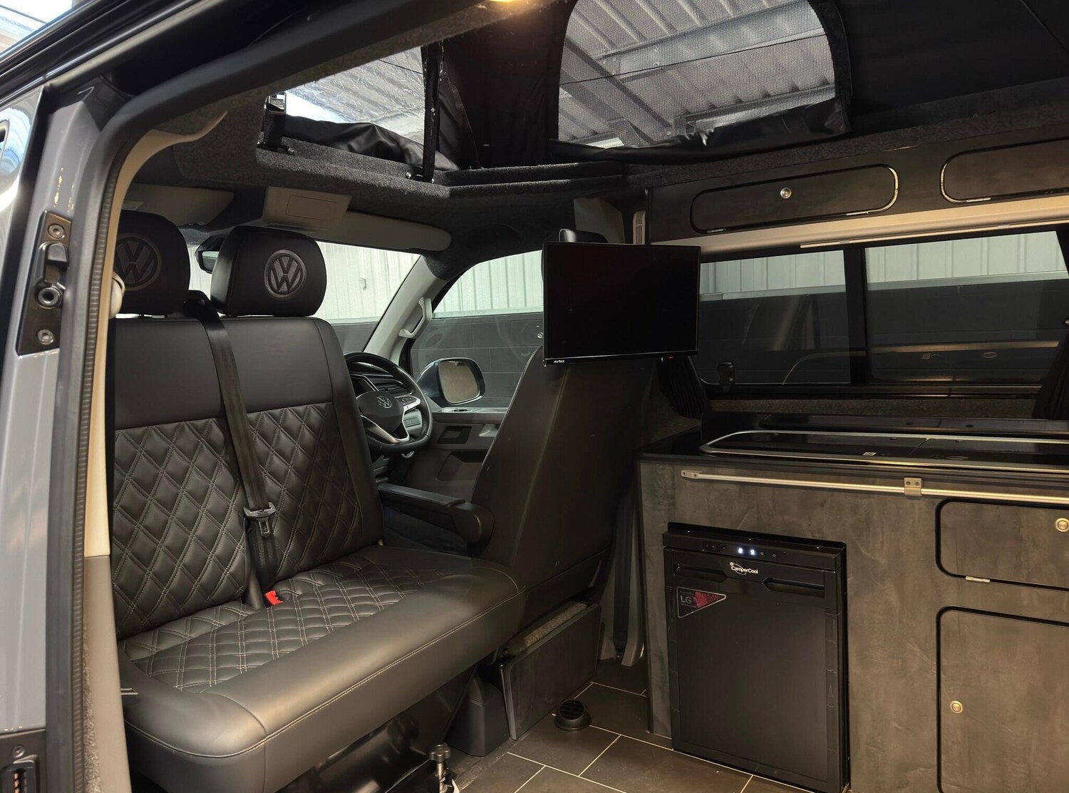 Used Volkswagen Transporter for sale - 76728904: Photo 38