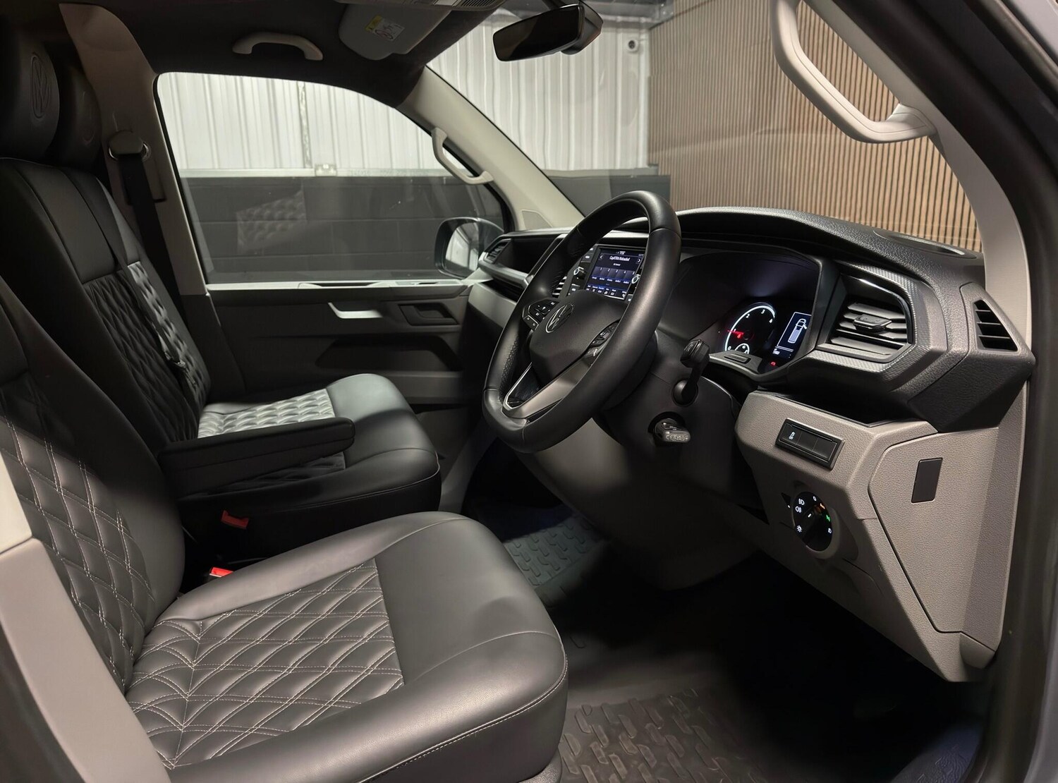 Used Volkswagen Transporter for sale - 76728904: Photo 42