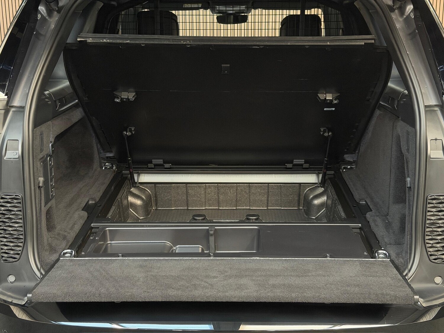 Used Land Rover Discovery for sale - 76800831: Photo 25