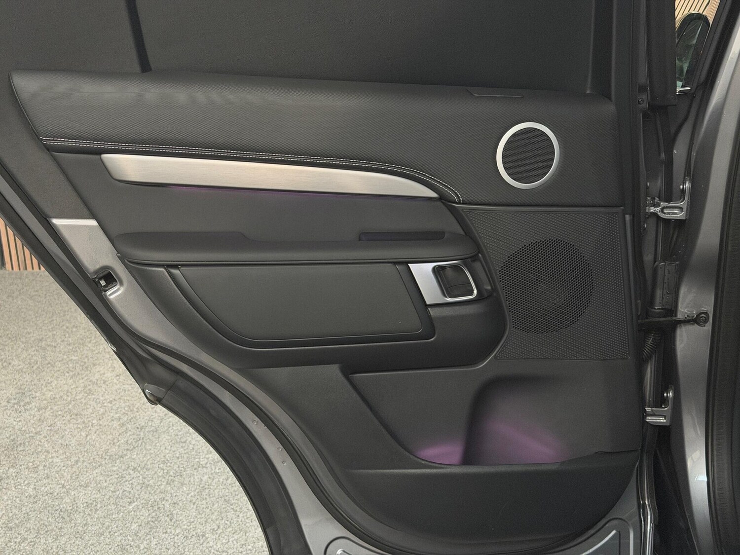 Used Land Rover Discovery for sale - 76800831: Photo 31