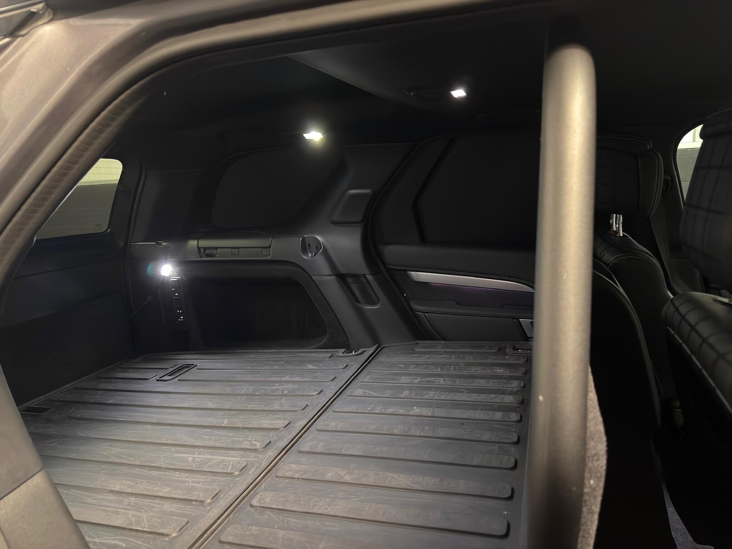 Used Land Rover Discovery for sale - 76800831: Photo 36