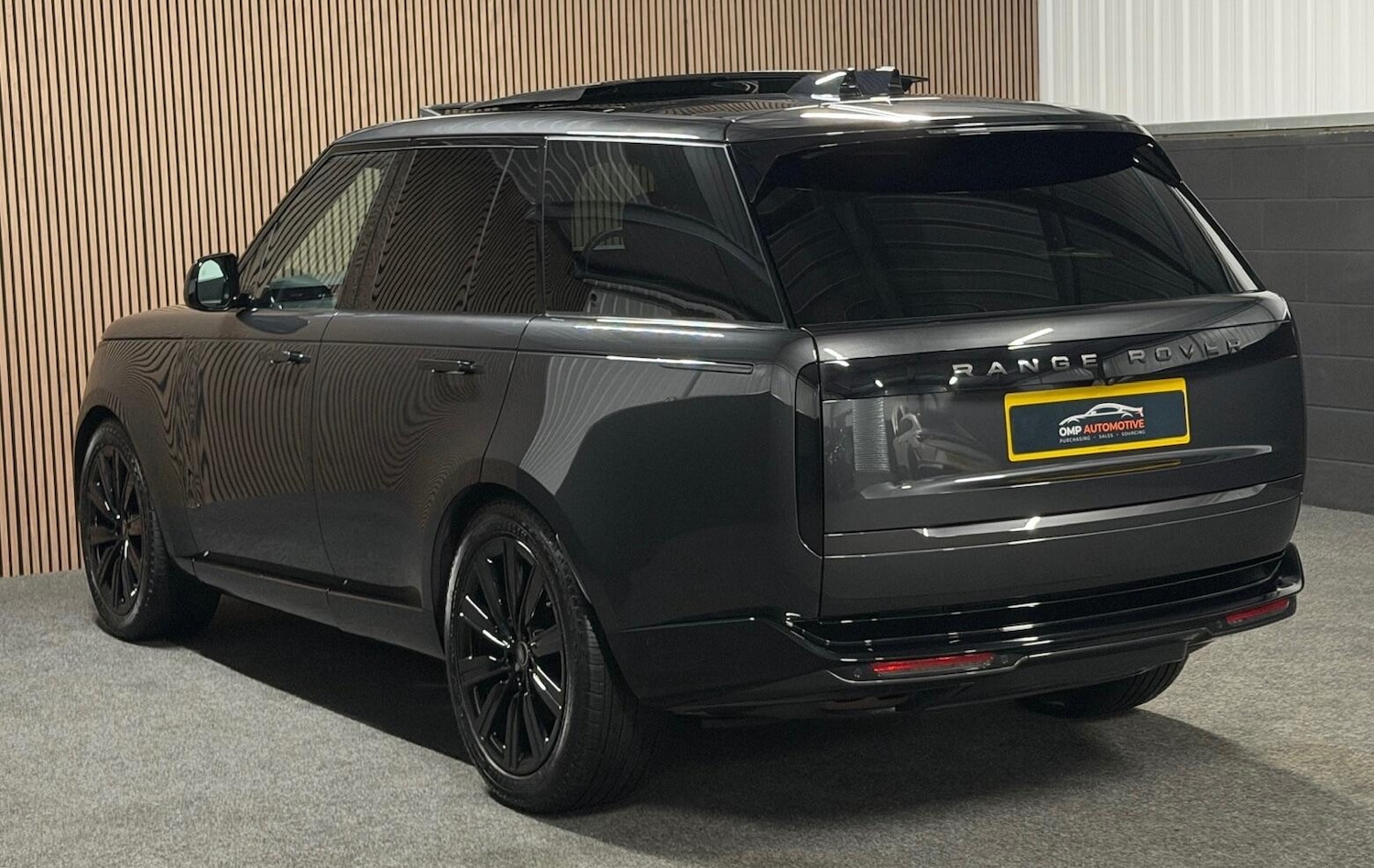 Used Land Rover Range Rover 2025 for sale - 77305839: Photo 2