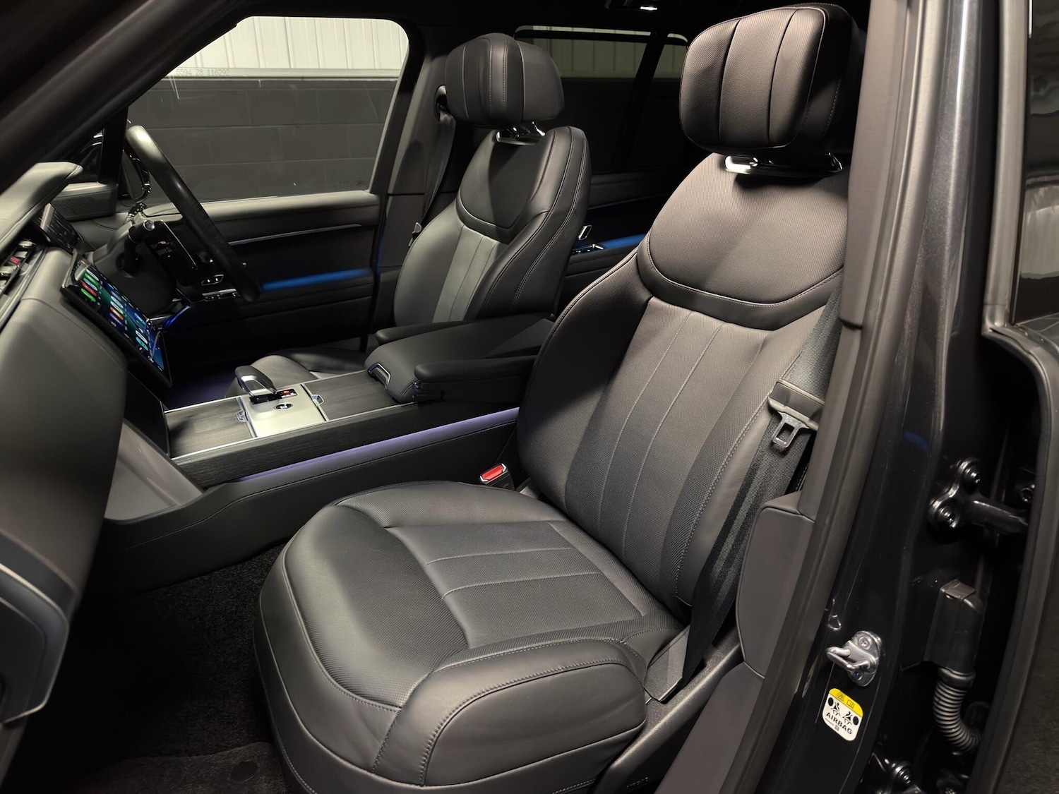 Used Land Rover Range Rover 2025 for sale - 77305839: Photo 27