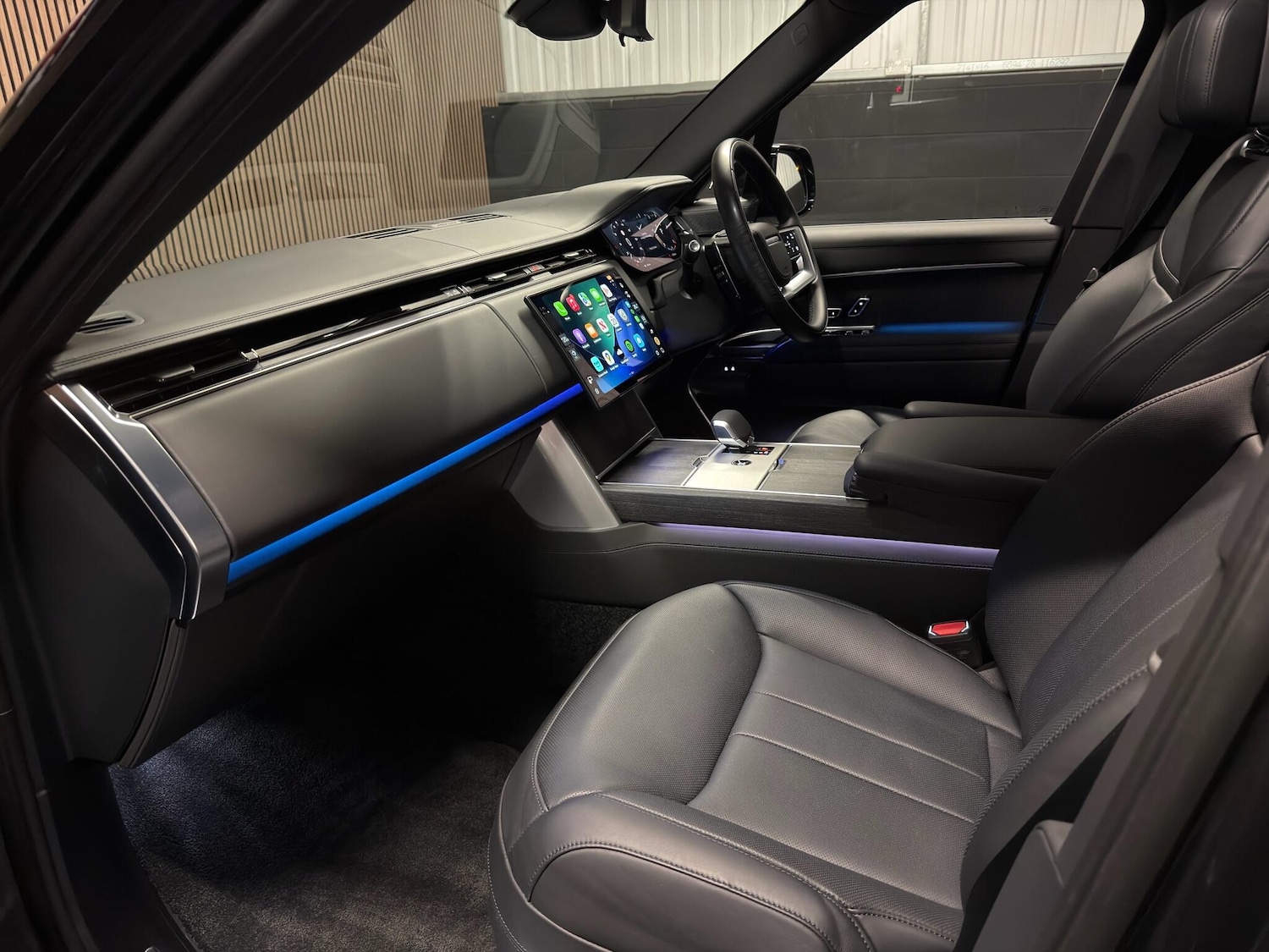 Used Land Rover Range Rover 2025 for sale - 77305839: Photo 28