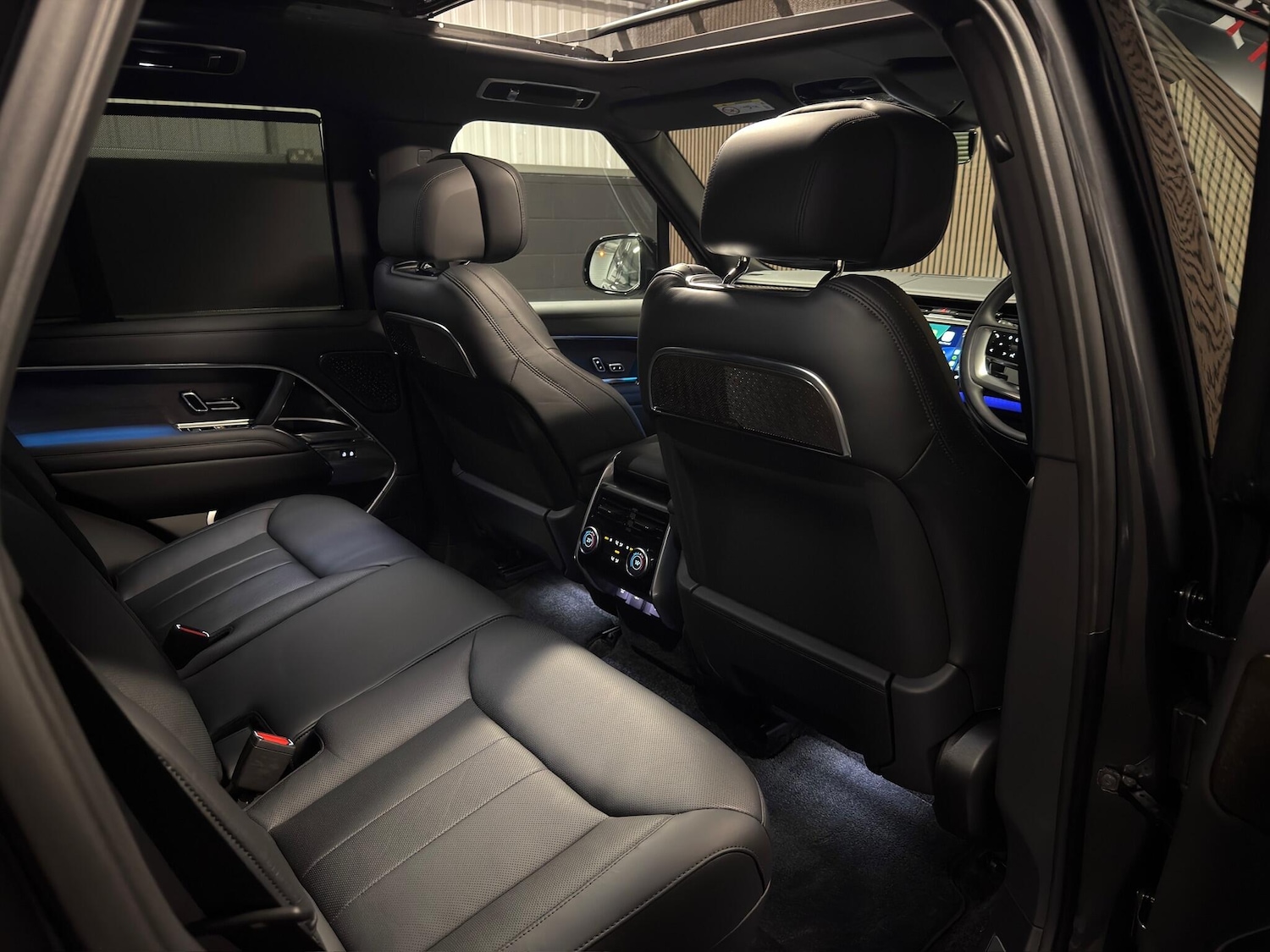 Used Land Rover Range Rover 2025 for sale - 77305839: Photo 34