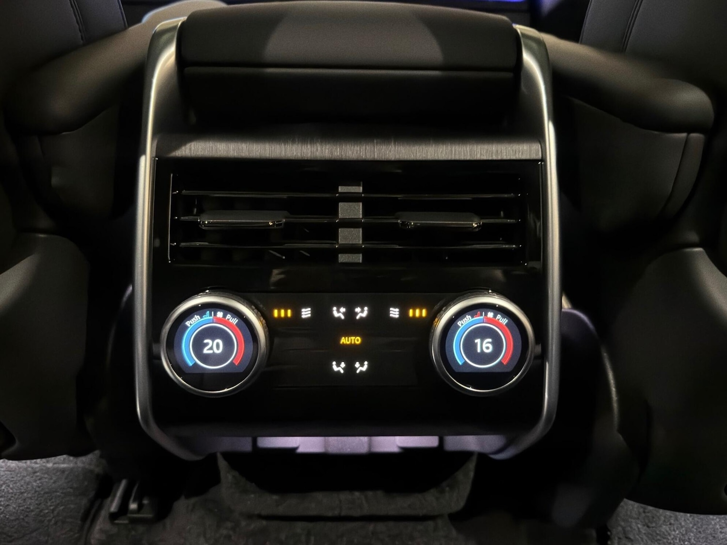 Used Land Rover Range Rover 2025 for sale - 77305839: Photo 35