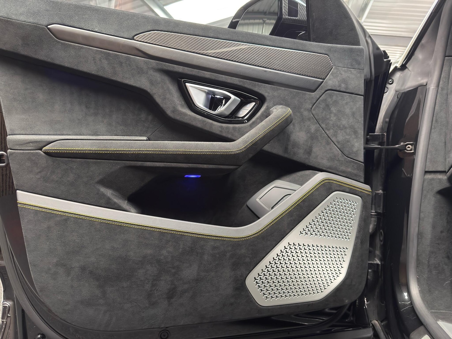 Used Lamborghini Urus 2023 for sale - 77387128: Photo 31