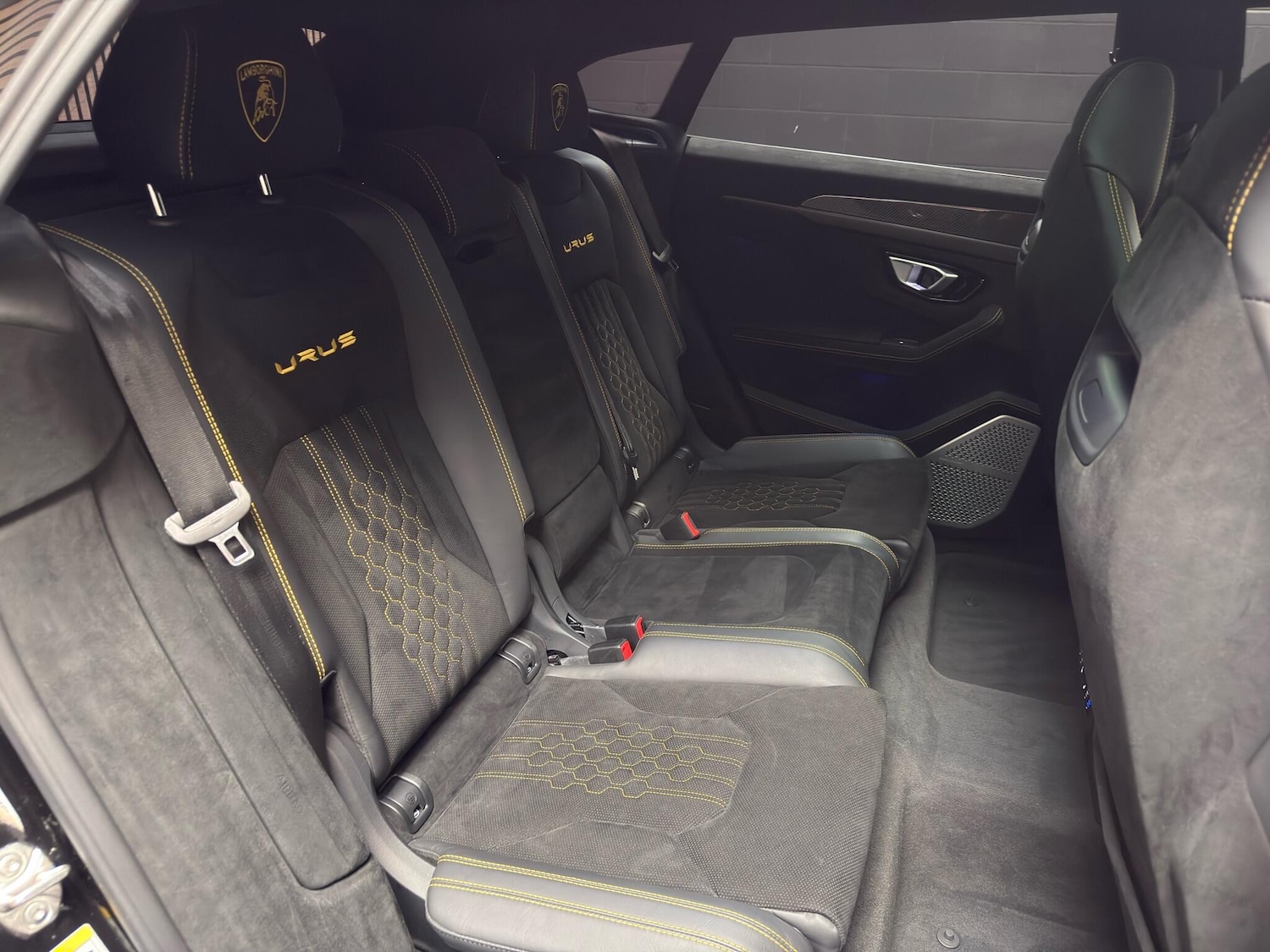 Used Lamborghini Urus 2023 for sale - 77387128: Photo 39