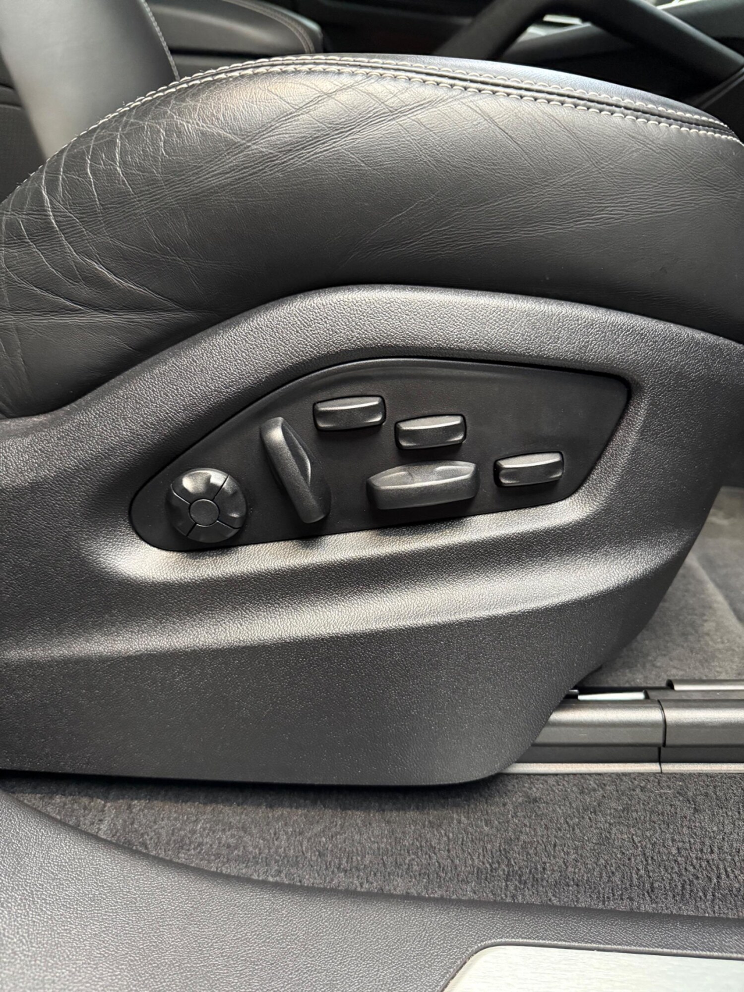 Used Porsche Cayenne for sale - 76728633: Photo 25