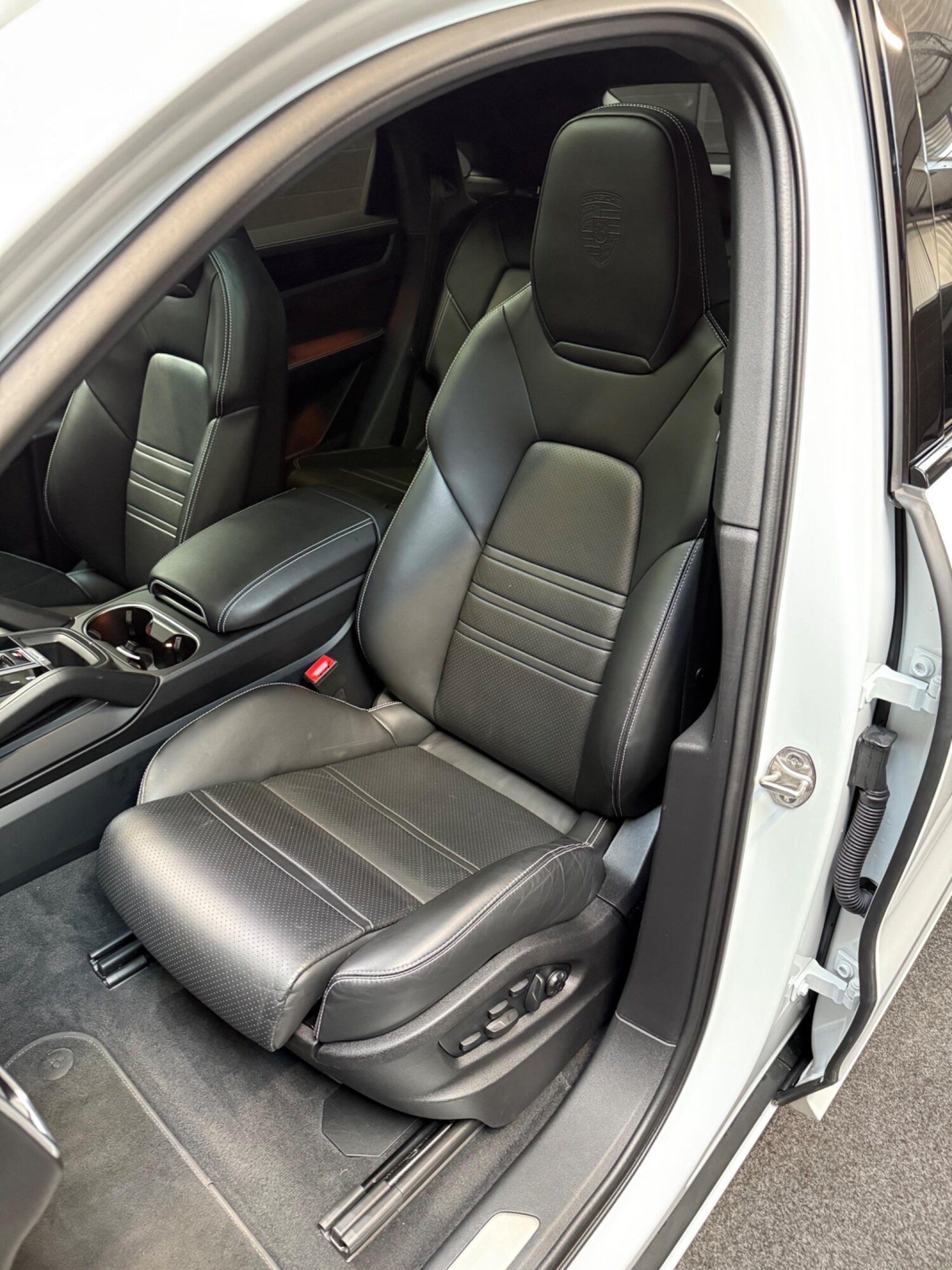 Used Porsche Cayenne for sale - 76728633: Photo 29