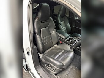 Used Porsche Cayenne 2022 for sale - 76728633: Photo