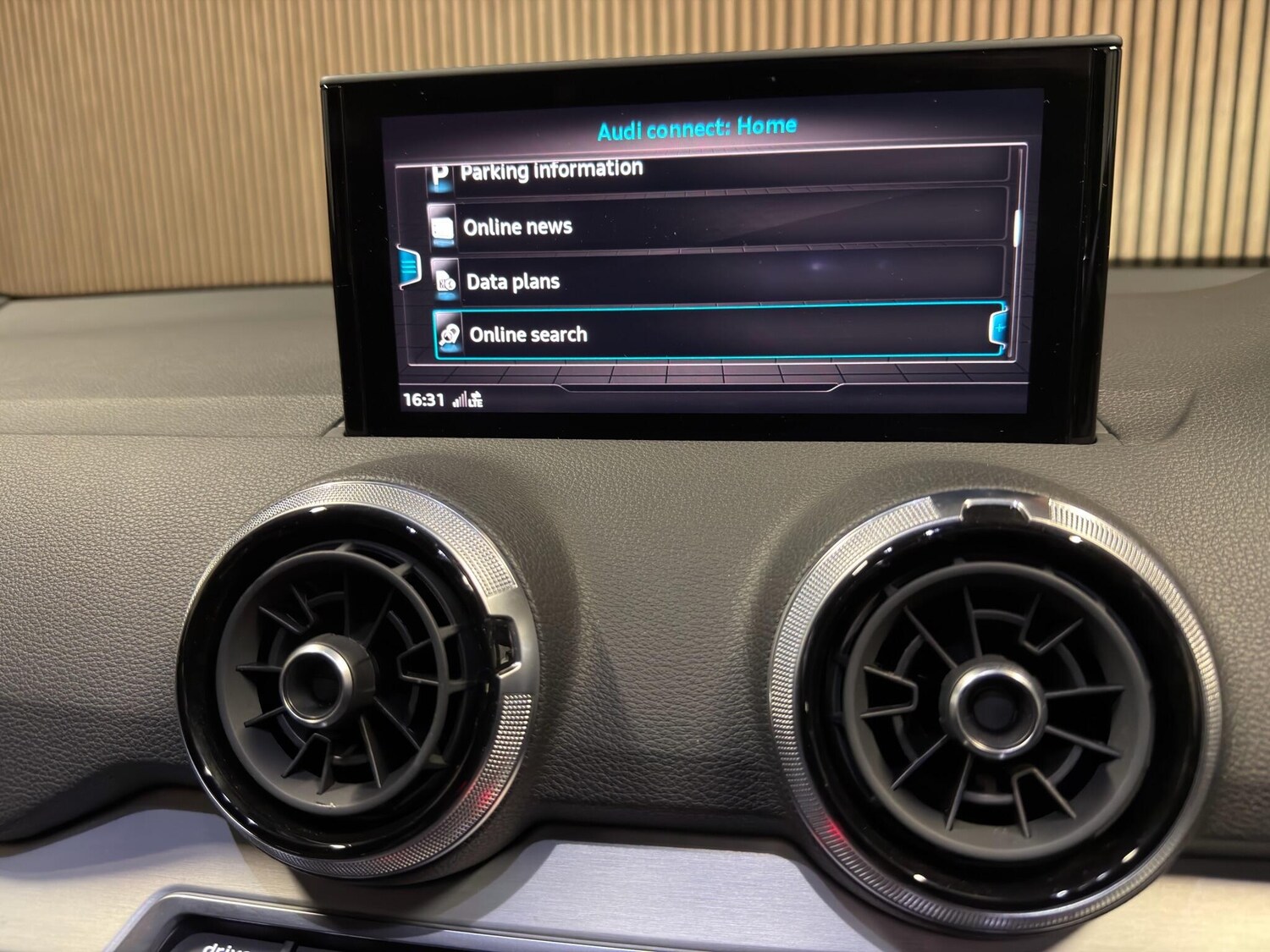 Used Audi Q2 2023 for sale - 76866268: Photo 66