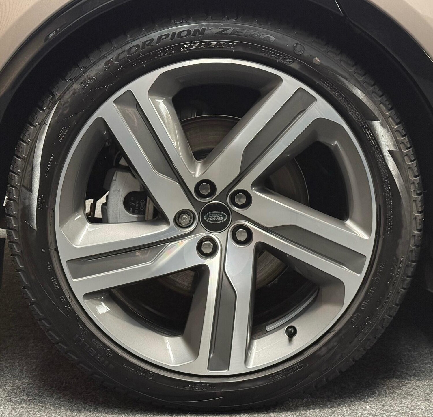 Used Land Rover Discovery for sale - 76728761: Photo 22