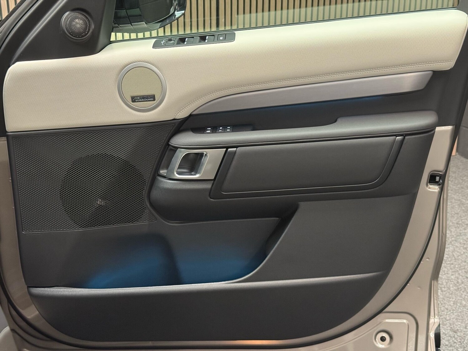 Used Land Rover Discovery for sale - 76728761: Photo 25