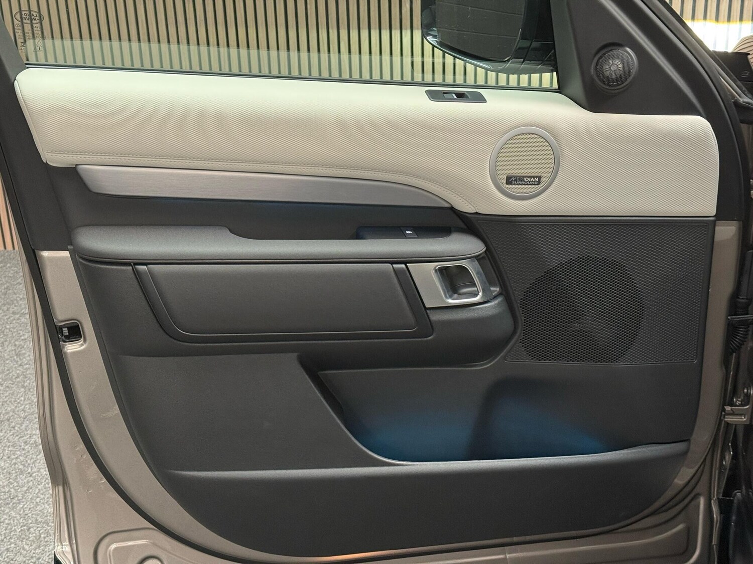 Used Land Rover Discovery for sale - 76728761: Photo 27