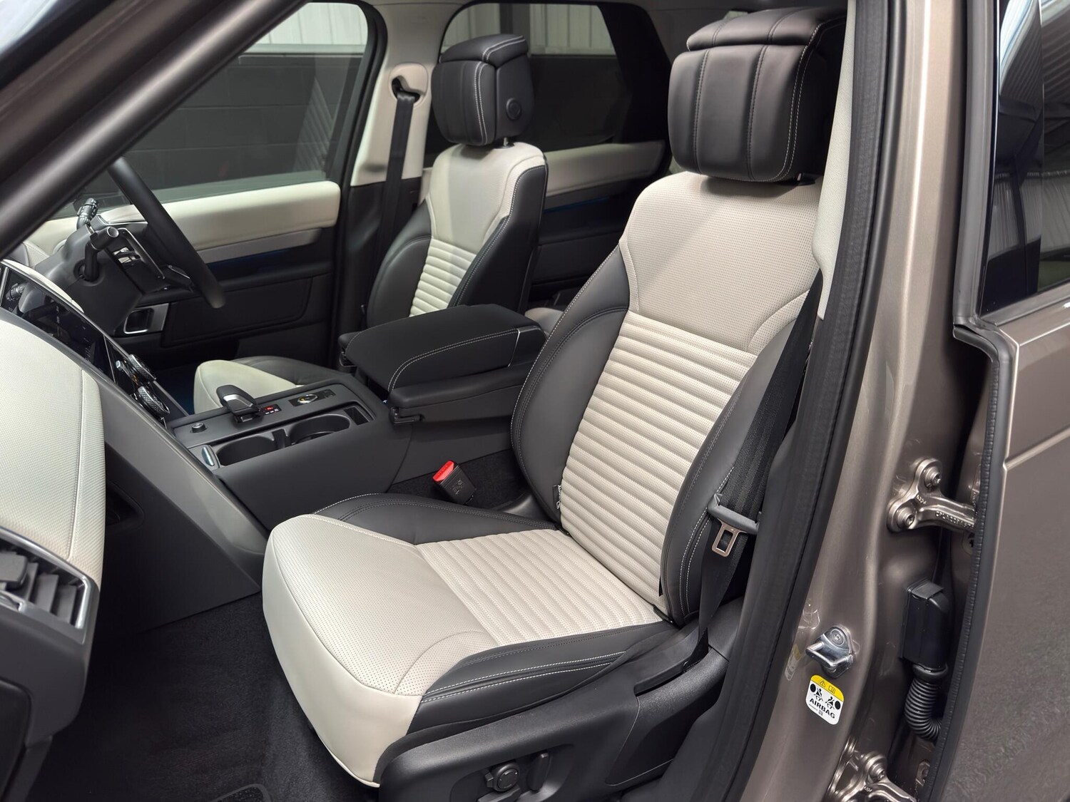 Used Land Rover Discovery for sale - 76728761: Photo 28