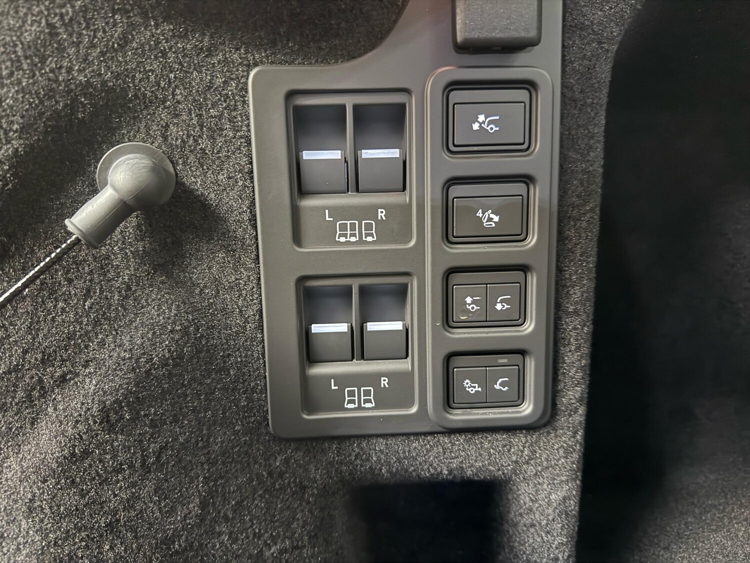 Used Land Rover Discovery for sale - 76728761: Photo 43