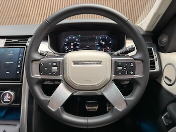 Used Land Rover Discovery 2025 for sale - 76728761: Photo