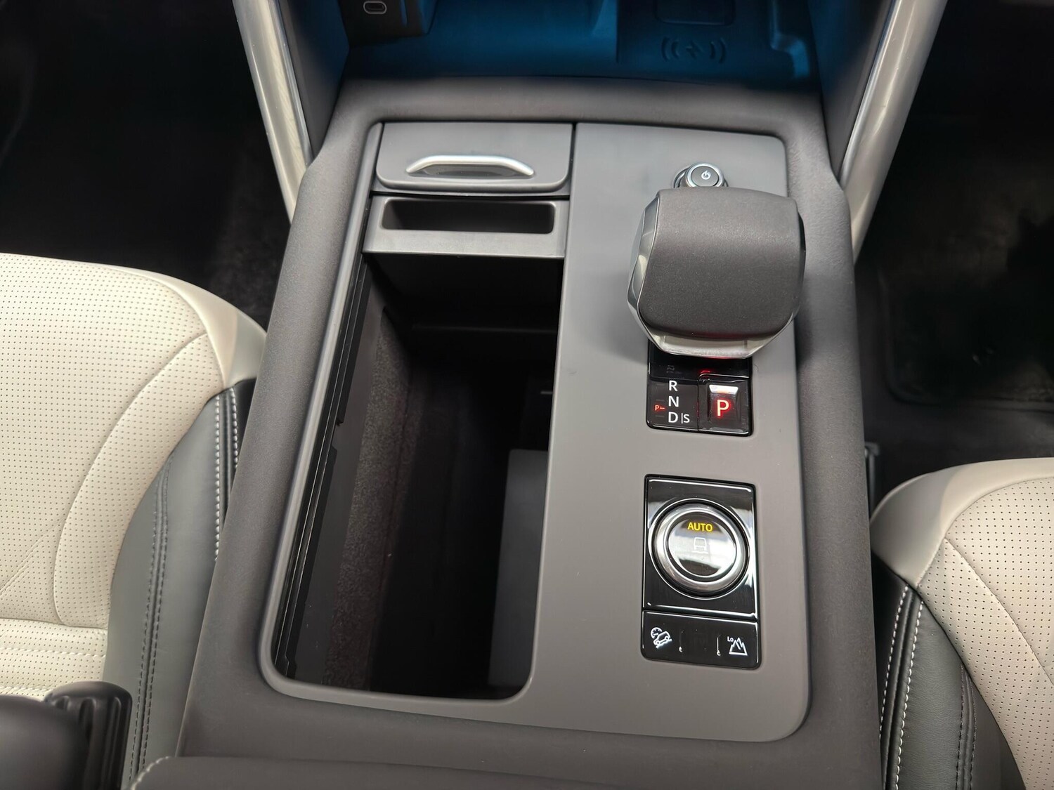 Used Land Rover Discovery for sale - 76728761: Photo 51