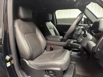 Used Land Rover Defender 2025 for sale - 79874968: Photo