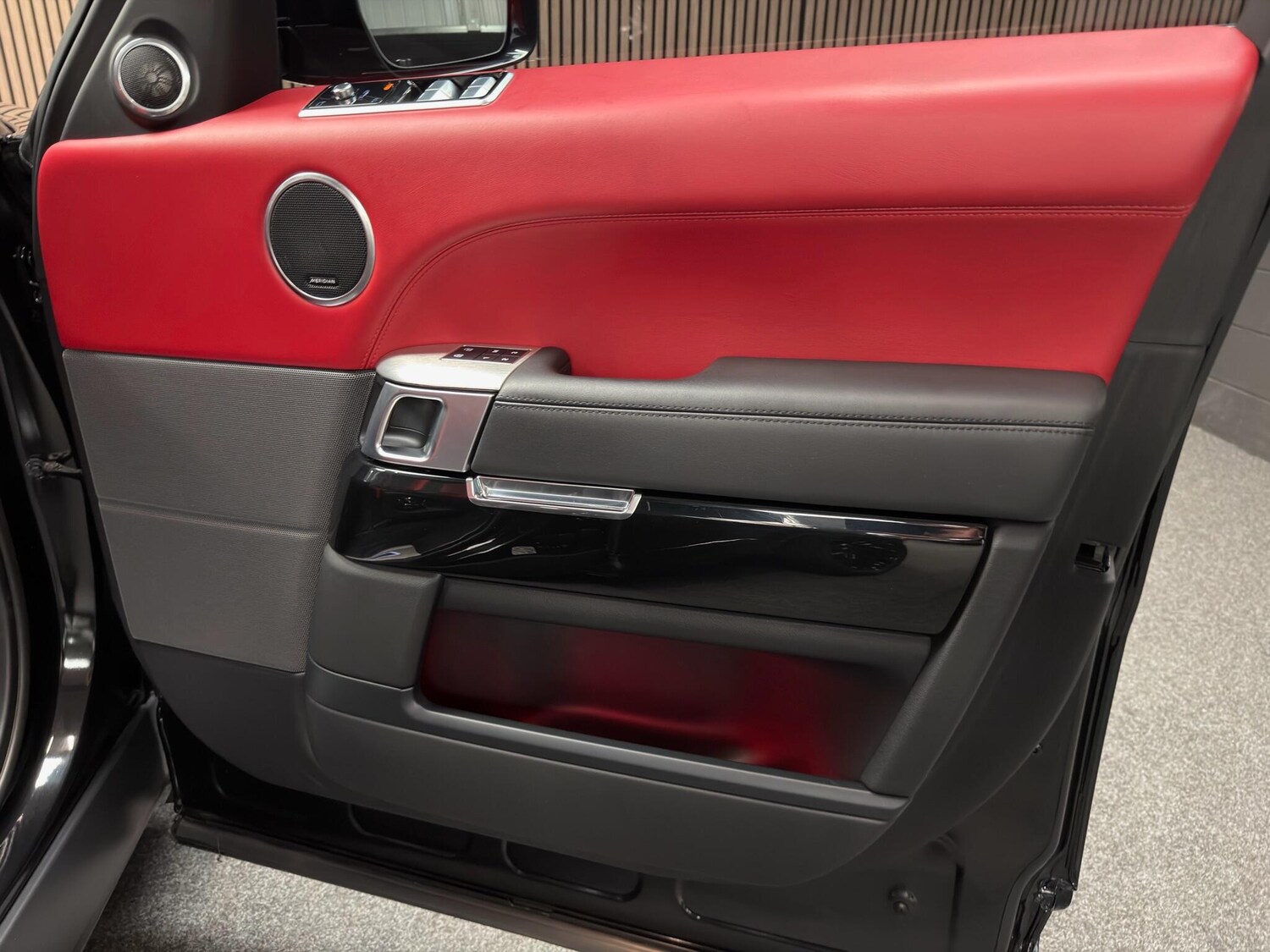 Used Land Rover Range Rover Sport for sale - 76728627: Photo 26