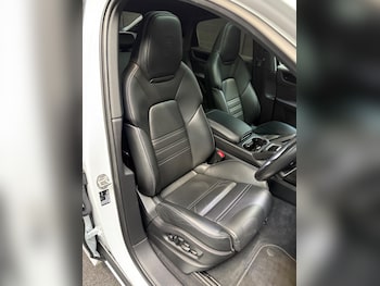 Used Porsche Cayenne 2022 for sale - 78958302: Photo