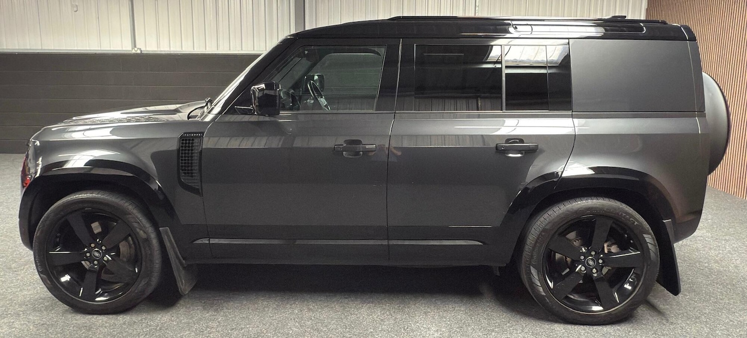 Used Land Rover Defender 110 for sale - 76728795: Photo 10