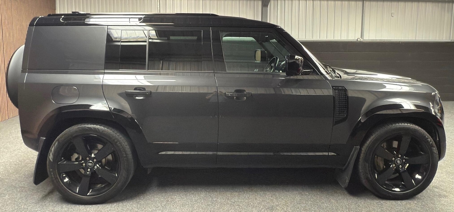 Used Land Rover Defender 110 for sale - 76728795: Photo 13