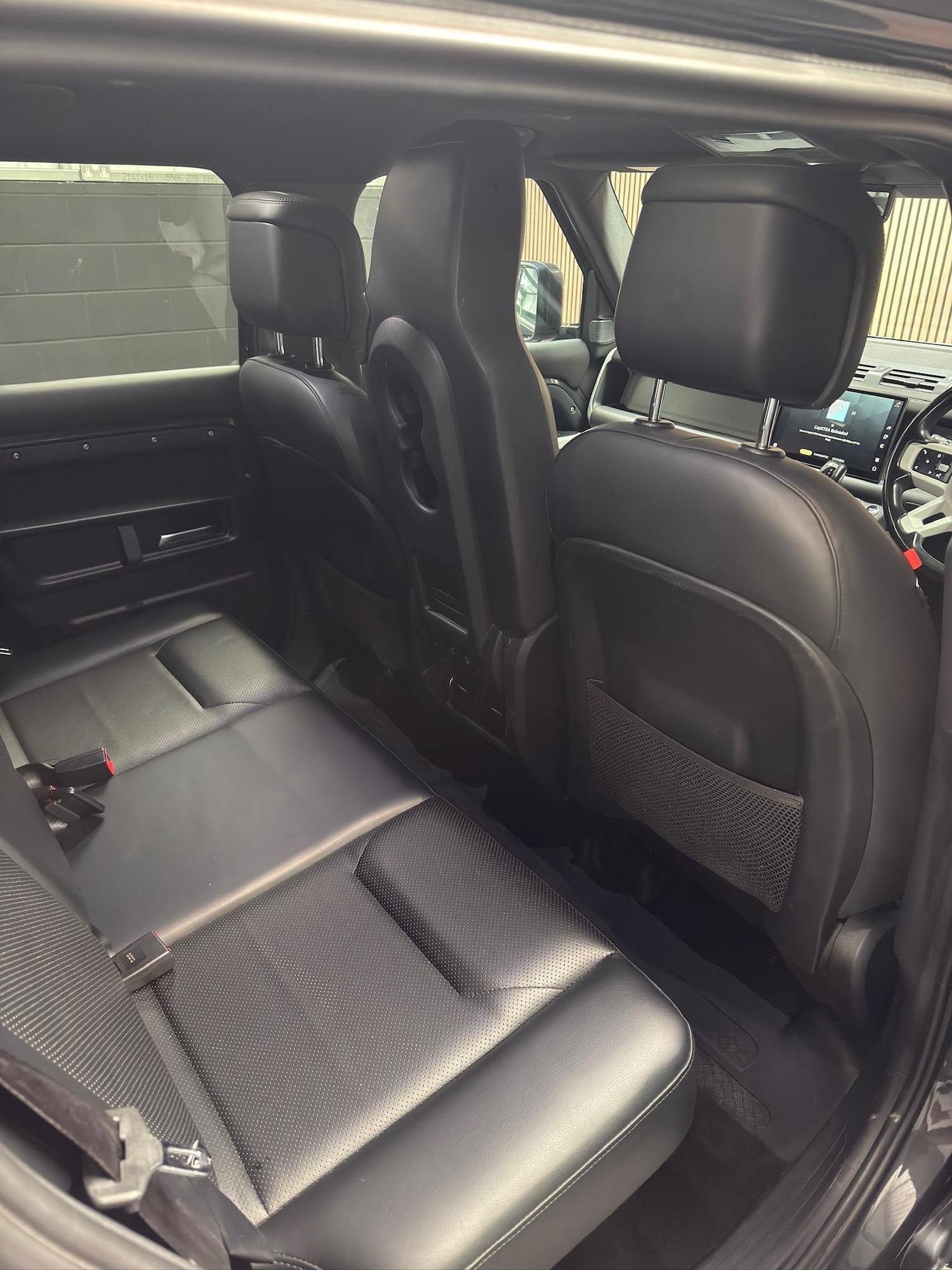 Used Land Rover Defender 110 for sale - 76728795: Photo 26