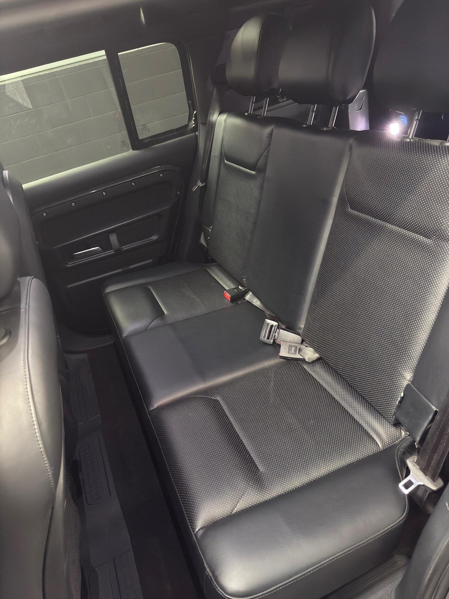 Used Land Rover Defender 110 for sale - 76728795: Photo 28