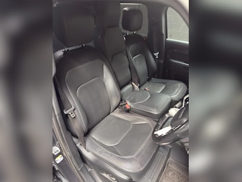 Used Land Rover Defender 110 2022 for sale - 76728795: Photo