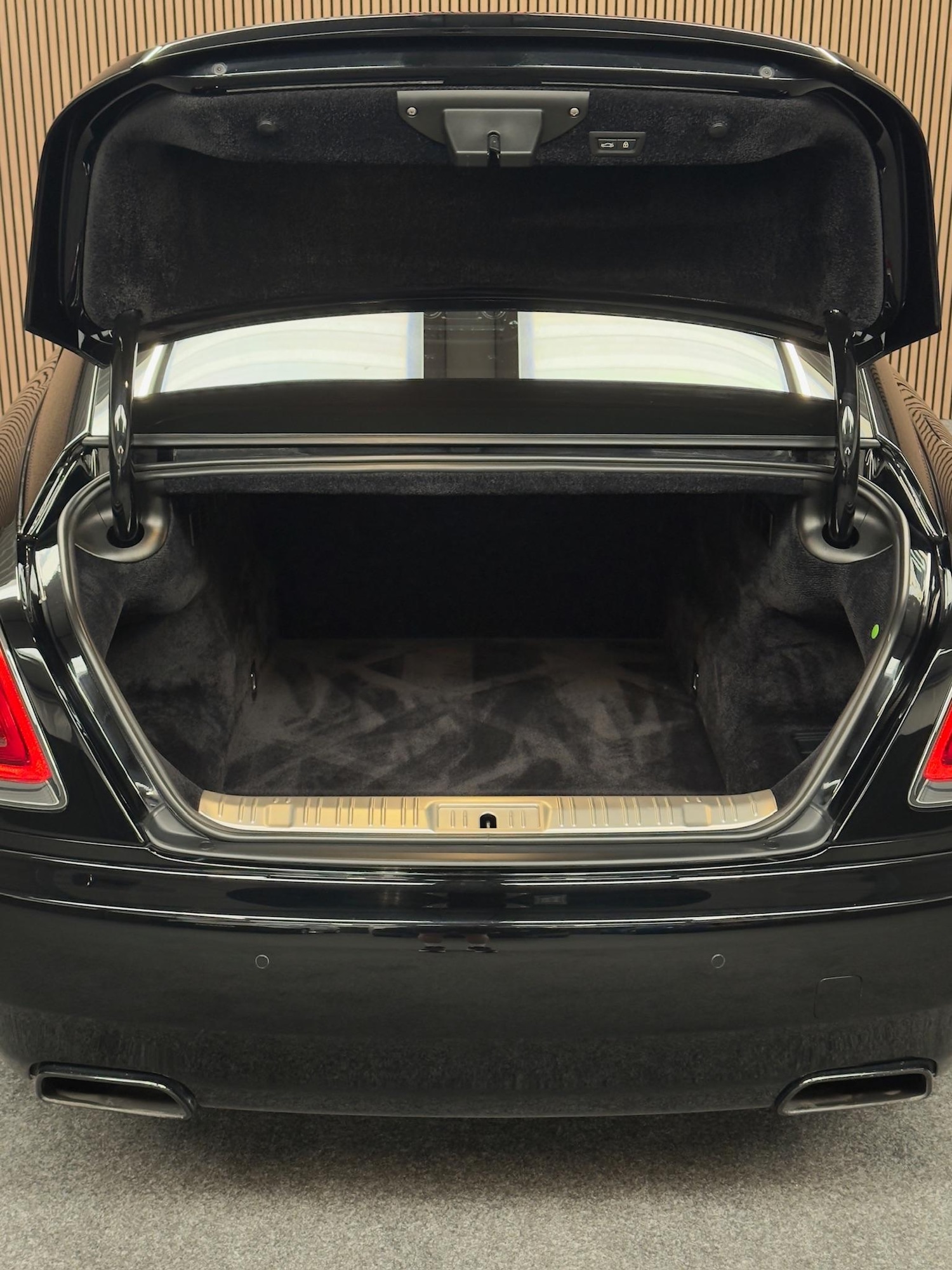 Used Rolls-Royce Wraith 2017 for sale - 77230401: Photo 22