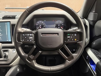 Used Land Rover Defender 90 2024 for sale - 78306887: Photo
