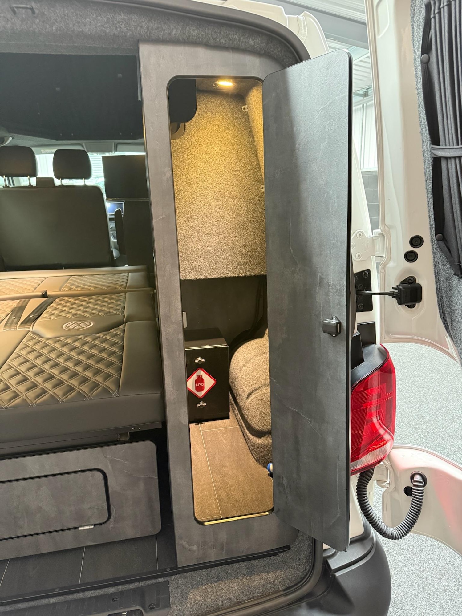 Used Volkswagen Transporter for sale - 76728657: Photo 29