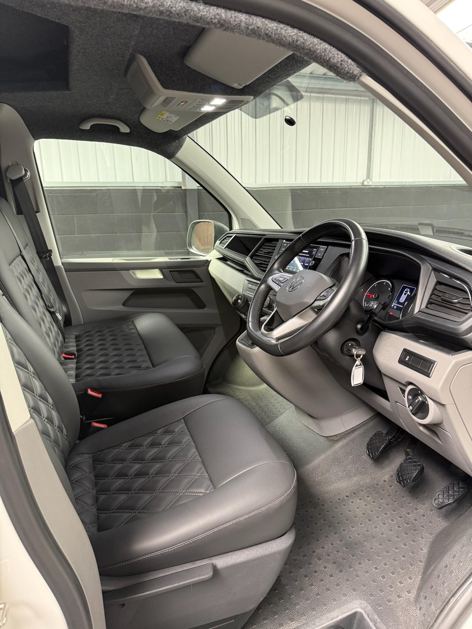 Used Volkswagen Transporter for sale - 76728657: Photo 34