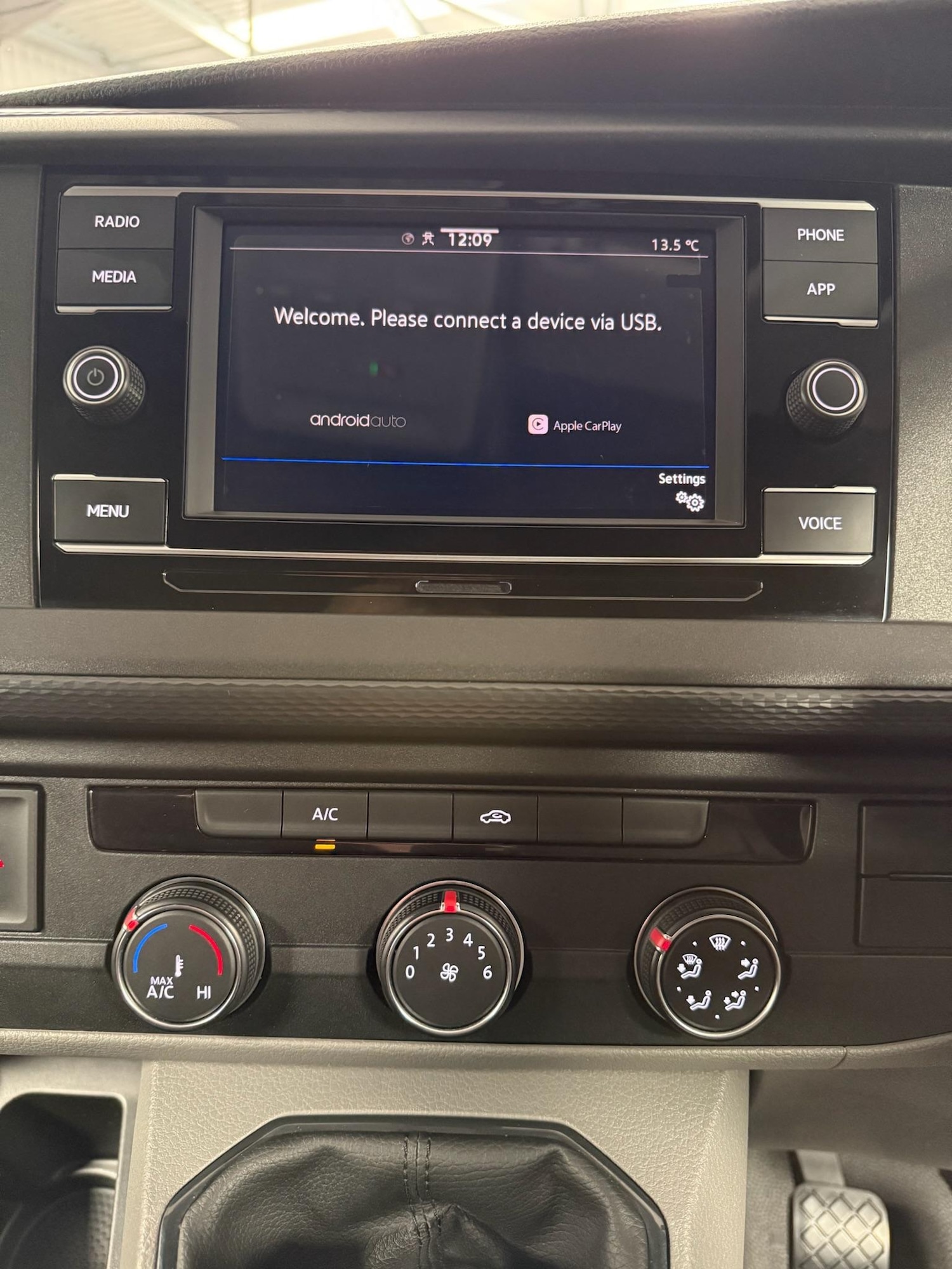 Used Volkswagen Transporter for sale - 76728657: Photo 49