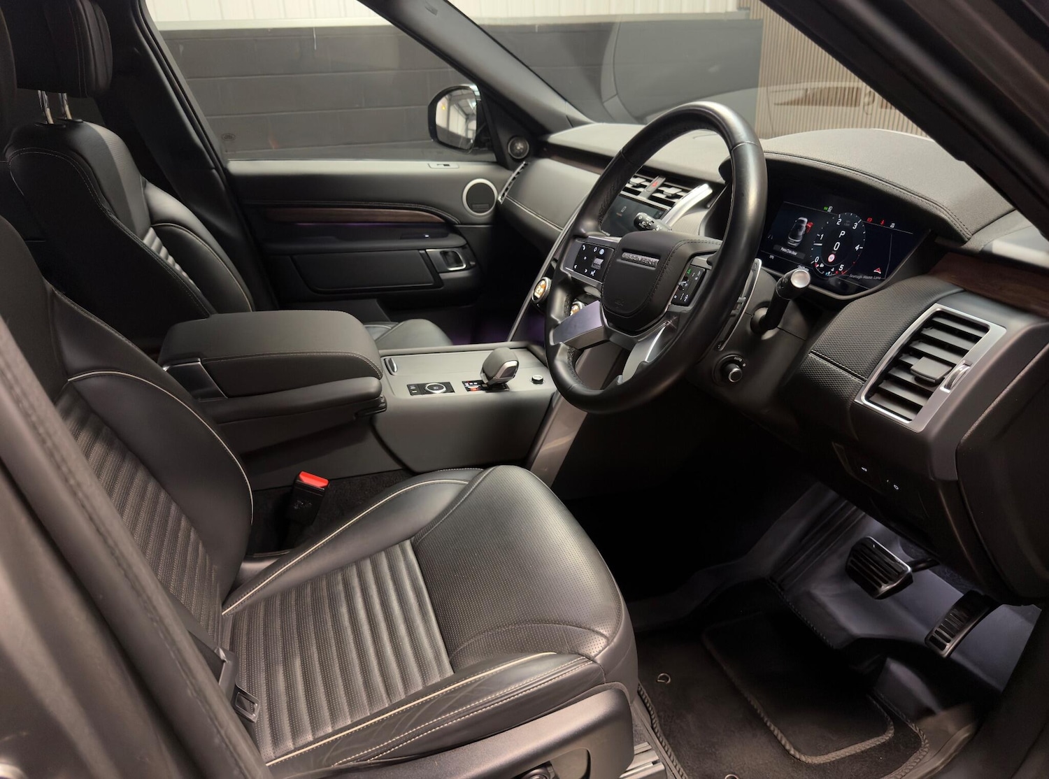 Used Land Rover Discovery for sale - 76727135: Photo 24