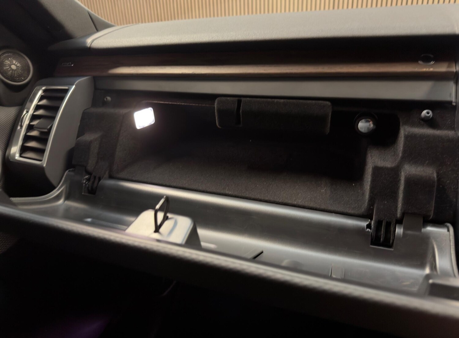 Used Land Rover Discovery for sale - 76727135: Photo 75