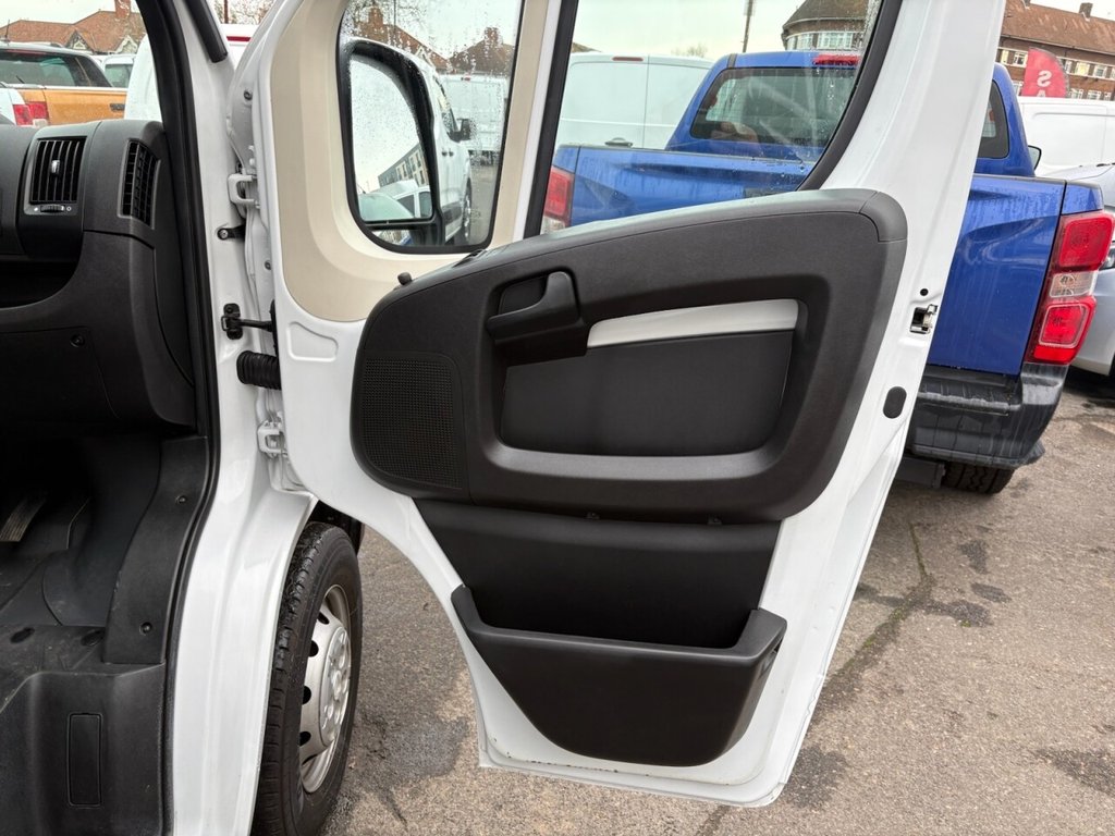 Used Citroen Relay 2023 for sale - 76634896: Photo 33