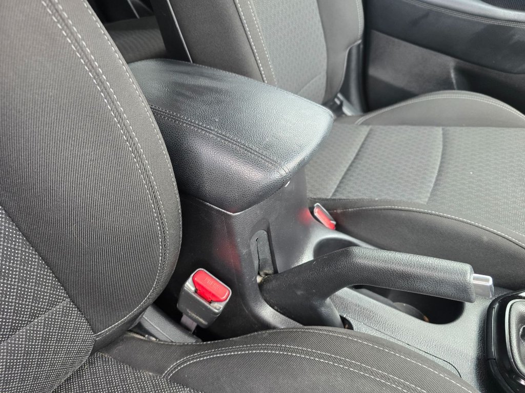 Used Kia Carens 2018 for sale - 76634858: Photo 25