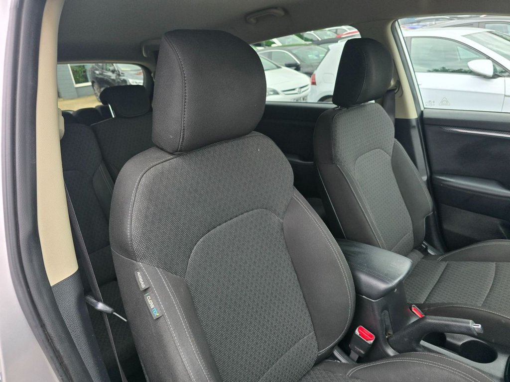 Used Kia Carens 2018 for sale - 76634858: Photo 26