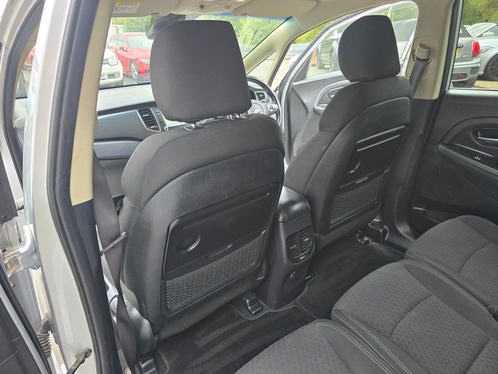 Used Kia Carens 2018 for sale - 76634858: Photo 37