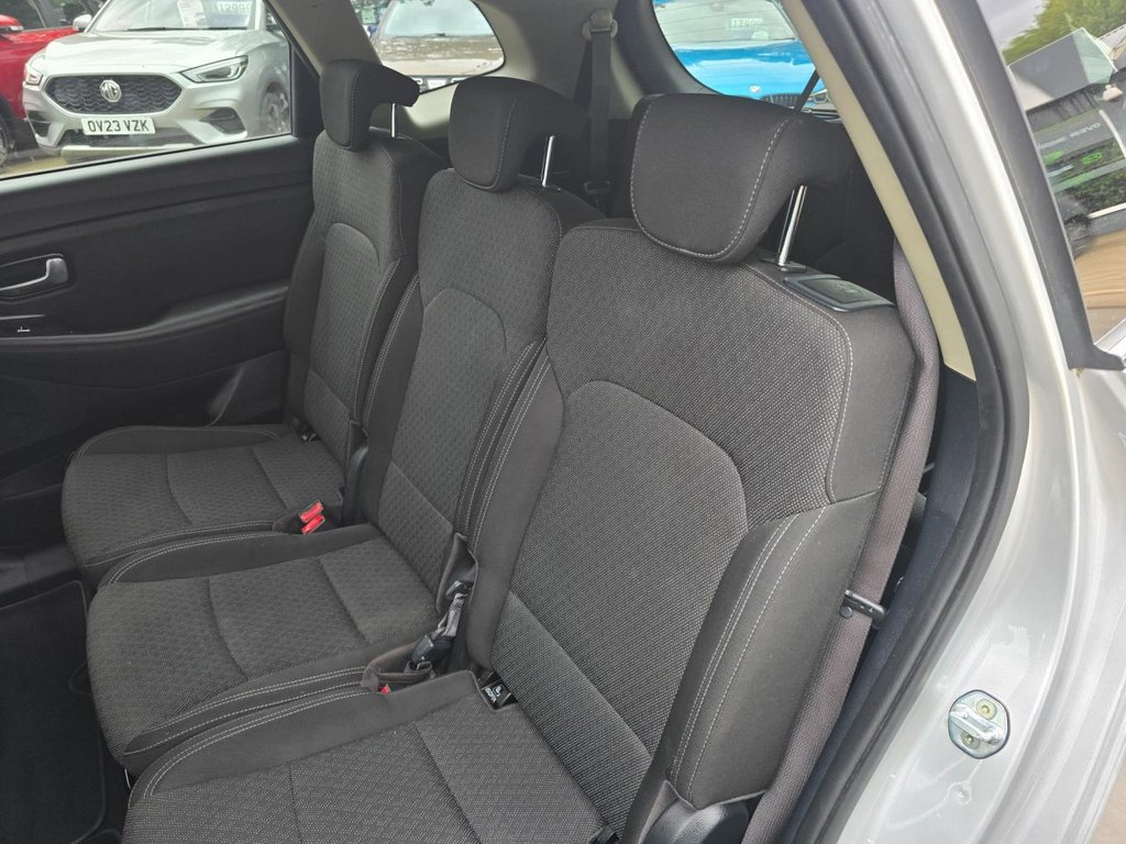 Used Kia Carens 2018 for sale - 76634858: Photo 39